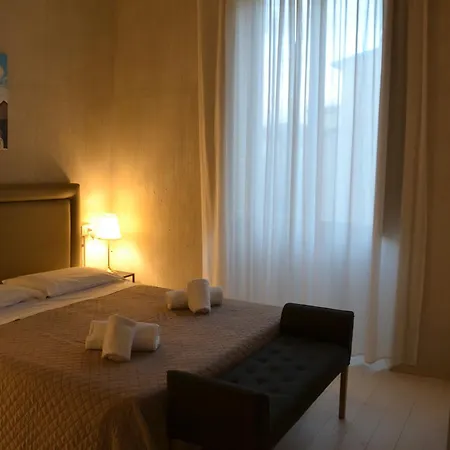 La Loggia Del Mercato Nuovo ゲストハウス フィレンツェ