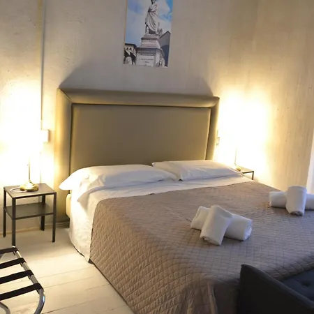 La Loggia Del Mercato Nuovo Affittacamere Firenze